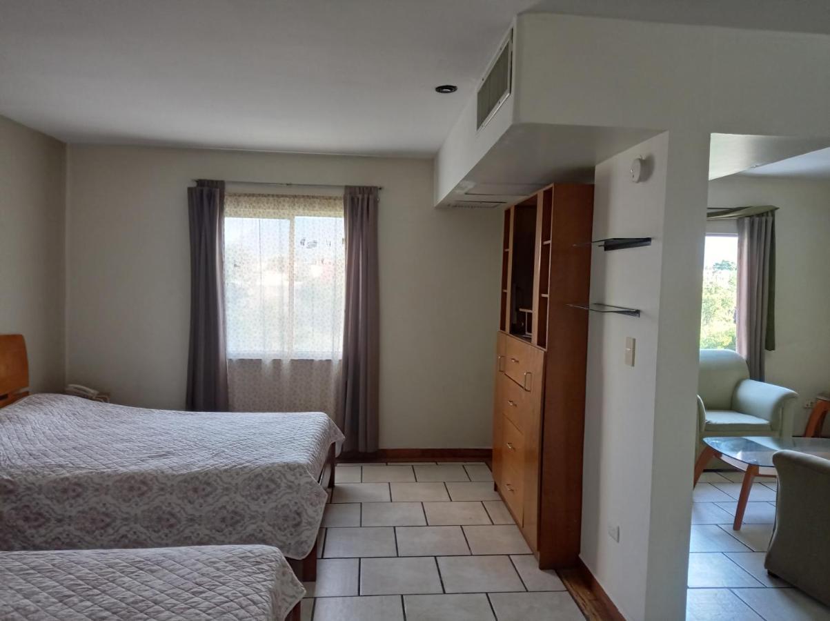 Confort Ejecutivo Suites Lindavista Guadalupe  외부 사진