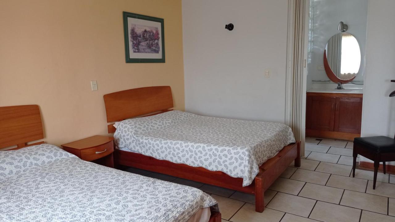 Confort Ejecutivo Suites Lindavista Guadalupe  외부 사진